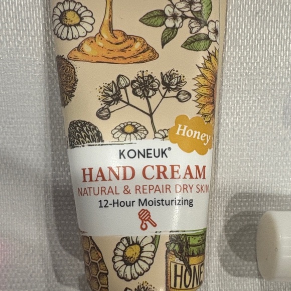 Koneuk Honey Hand Cream and Lip Balm Set - Picture 4 of 7